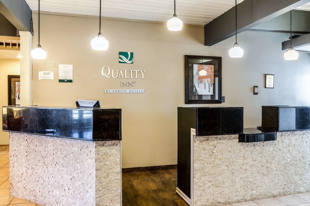 Buffalo Vacations - Quality Inn - Property Image 5