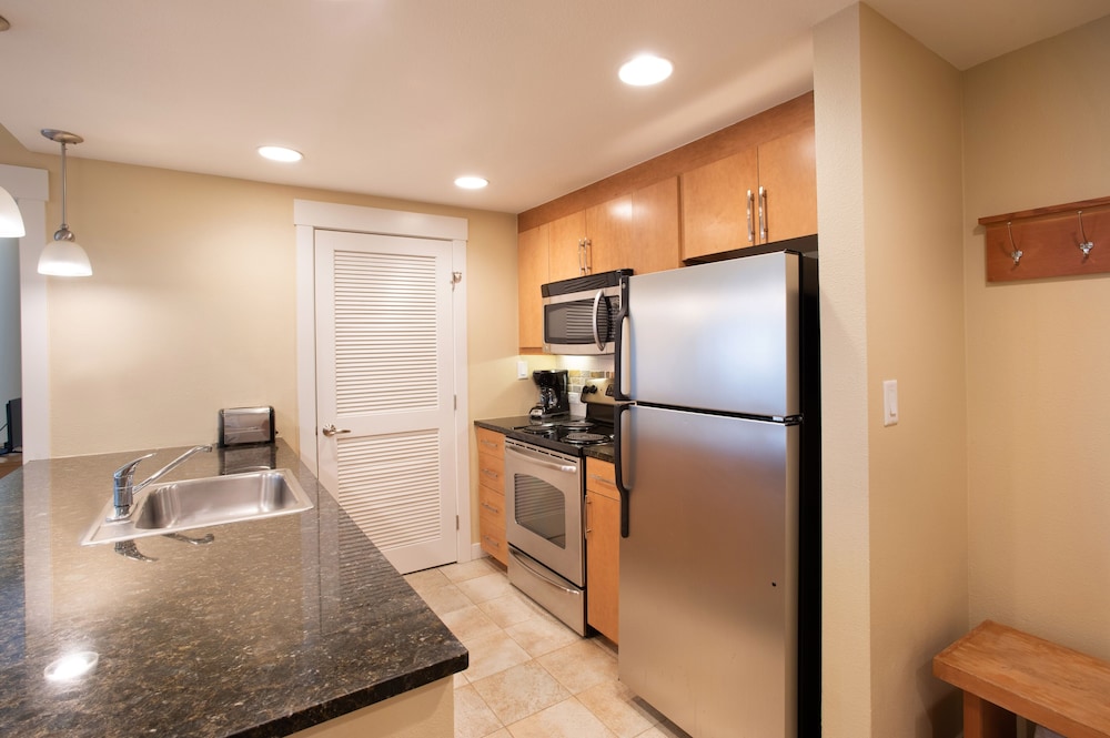 Fraser Crossing/Founders Pointe, Condo 2 bedroom w/ Gondola Access (Value Rated Condo 3402) - Property Image 16