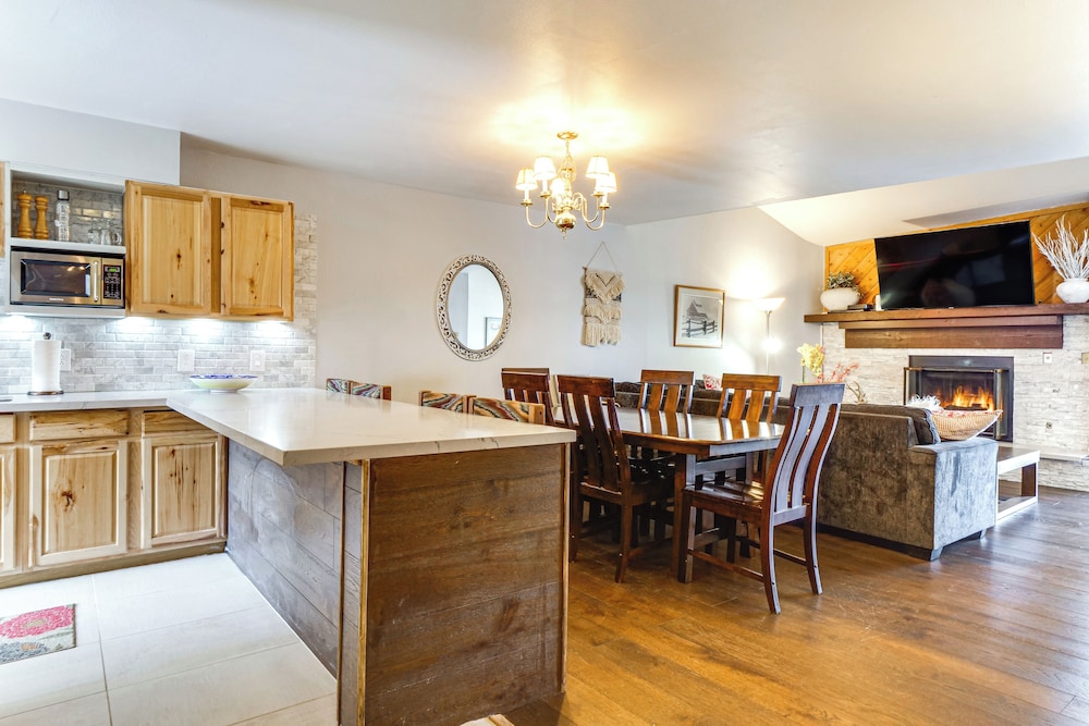 Walk to Main Street: Breck Condo w/ Balcony!