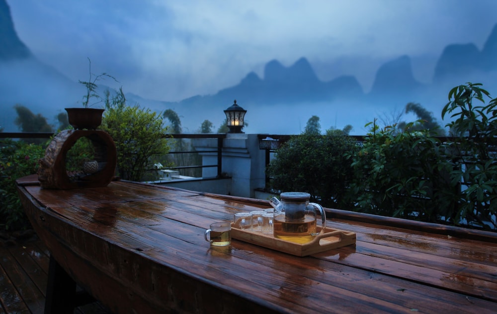 Yangshuo Xingping Island Resort