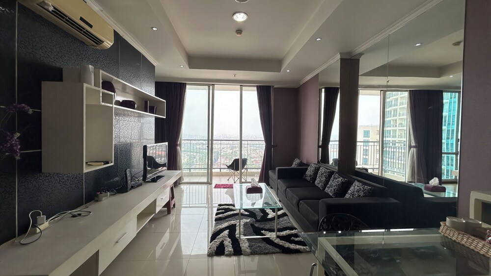 Staycation Jakarta - Ancol Mansion Apt
