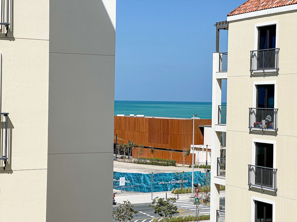 HiGuests - La Cote B2