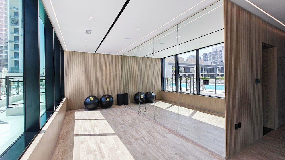 Vogue | Binghatti Corner JVC-7mins Sky Dubai 3 mins Cirle Mall Brand New