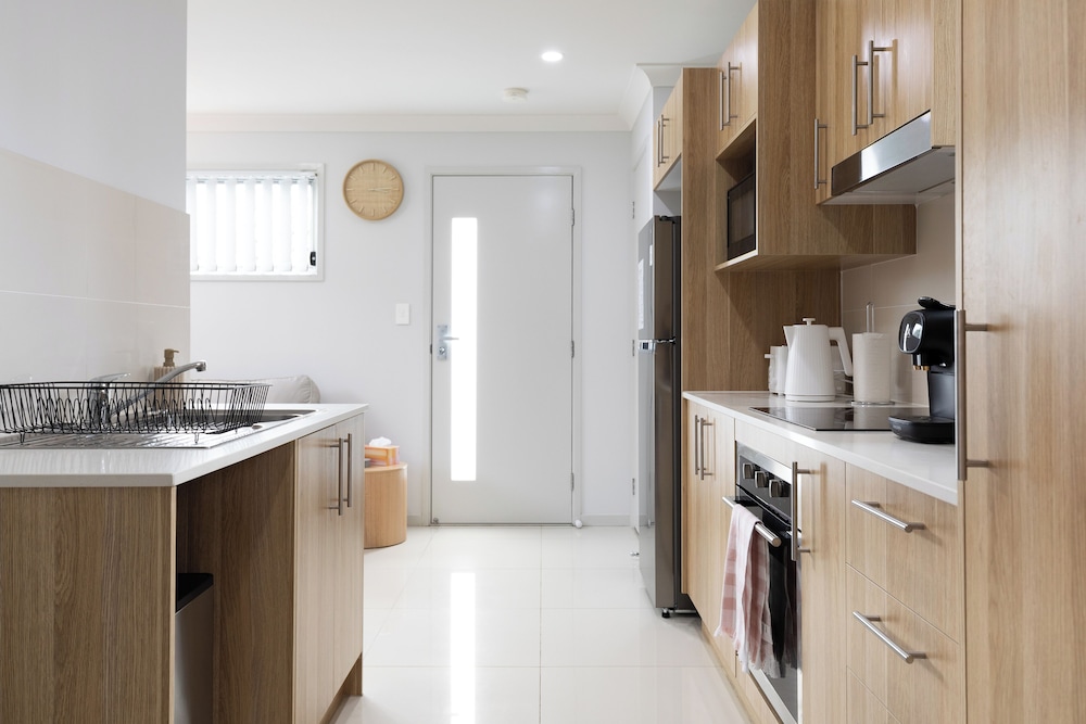 Smart Suites Self Check-in Apartments - 39 Freney