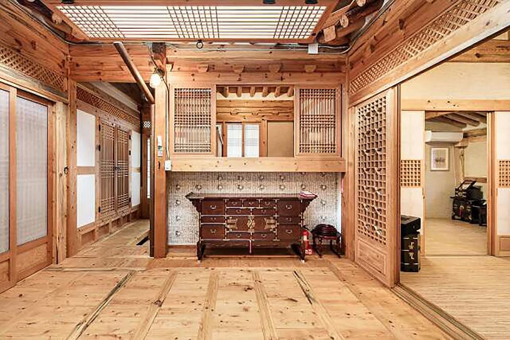 Ihwa Hanok