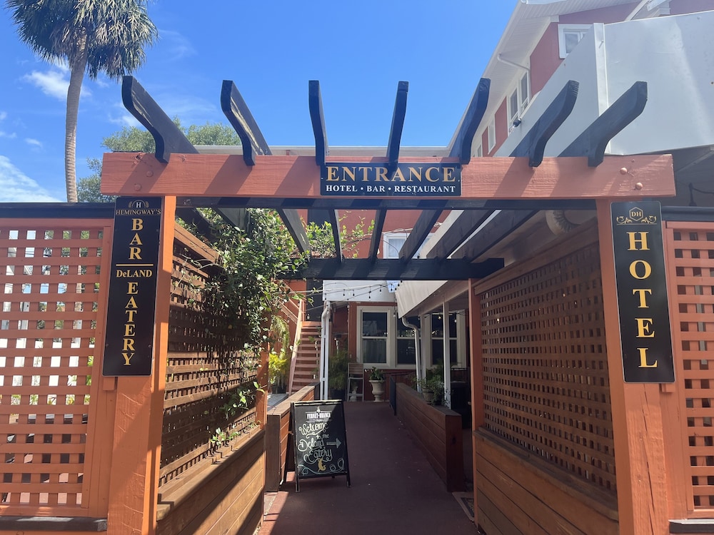 The DeLand Hotel