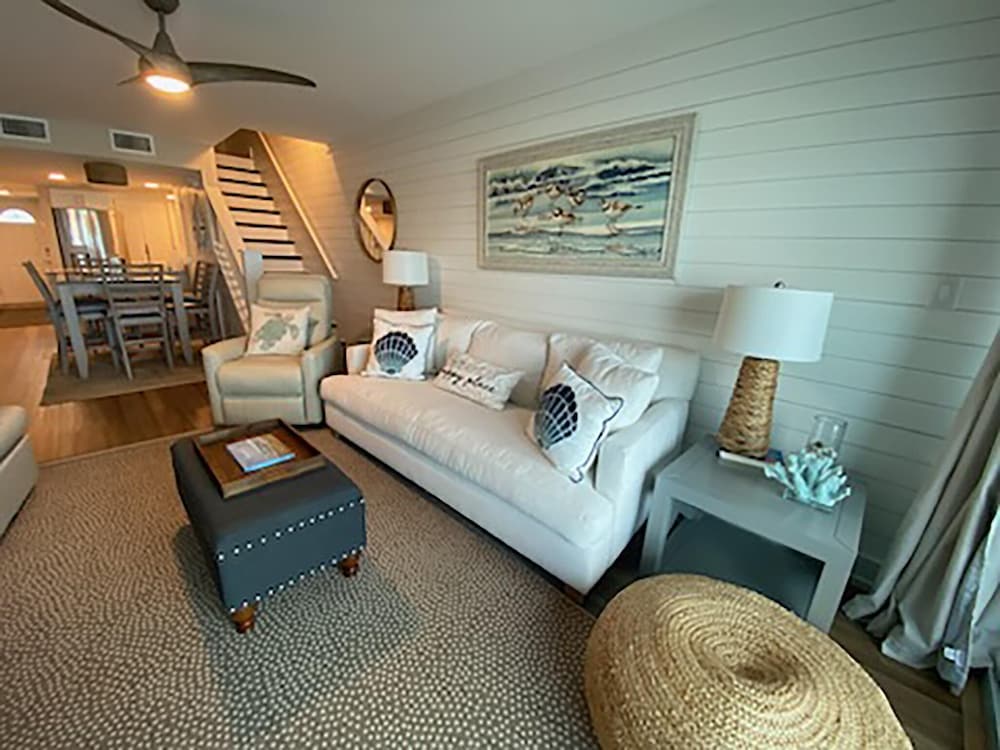 Pirate Cove Villas #111