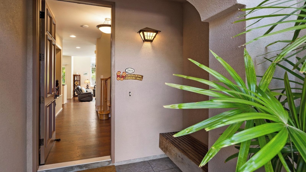 Concierge Included - Close to Pool - AC & Wifi! - Vrkcv