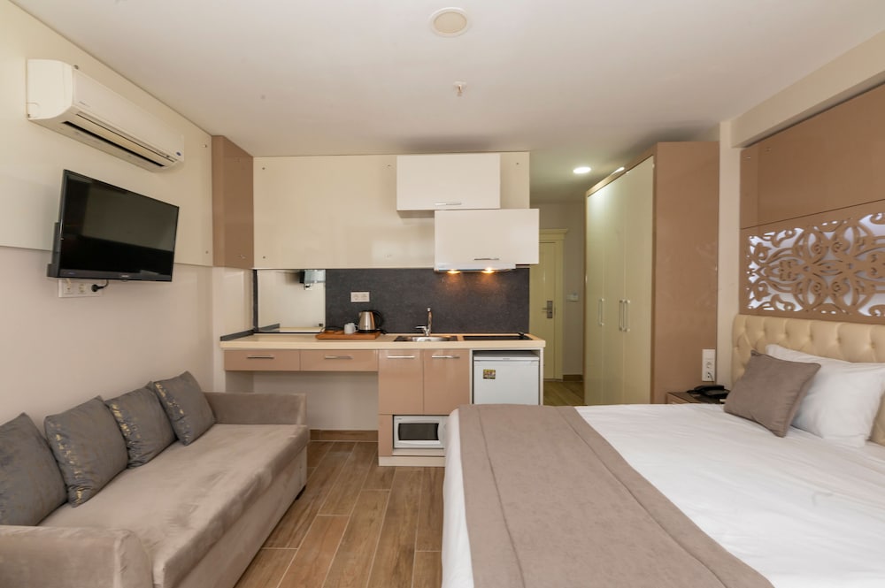 Taksim Peri Suit - Image 34