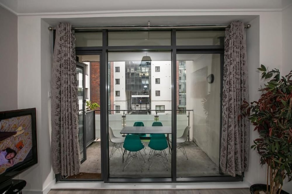 IFSC Townhouse Apartments