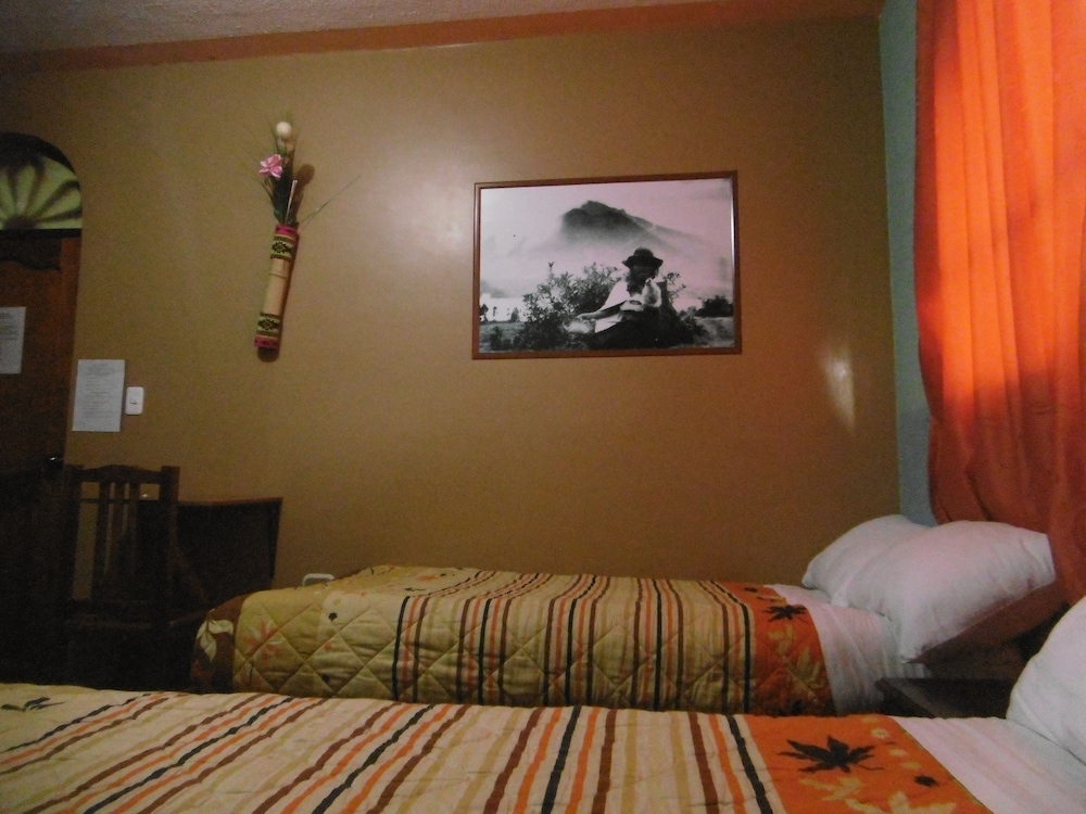 Hostal Otavalos Inn-Hostel