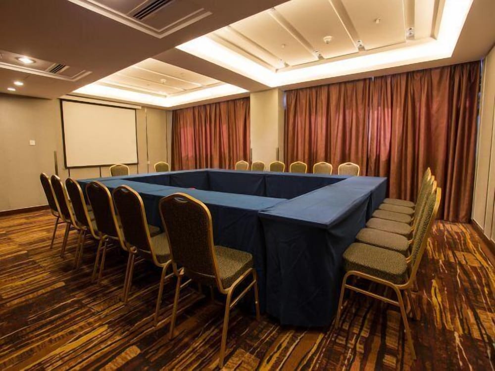 Jinjiang Metropolo Hotel Fuzhou Cangshan Wanda Plaza