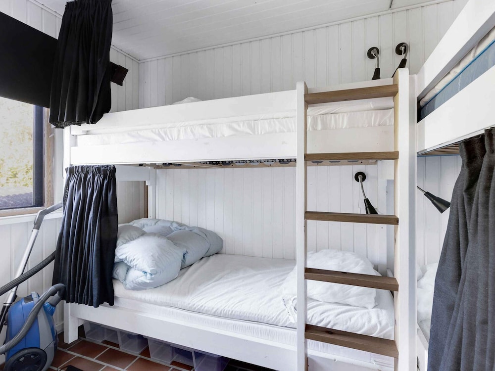 5 Star Holiday Home in Humble