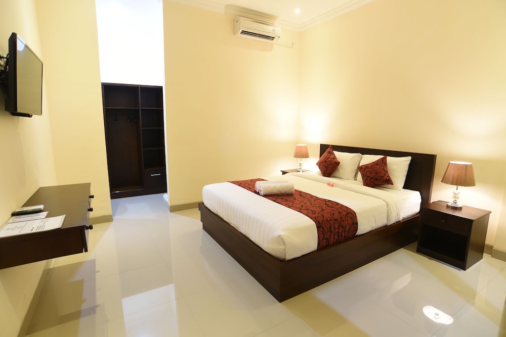 Tom's Inn Pecatu