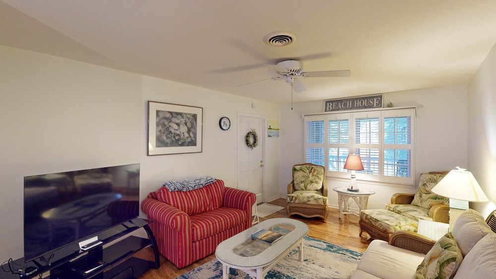 Beachbreak 3 Bedroom Apts