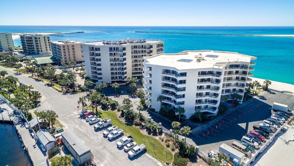 East Pass Towers 107 2 Bedroom Condo by RedAwning