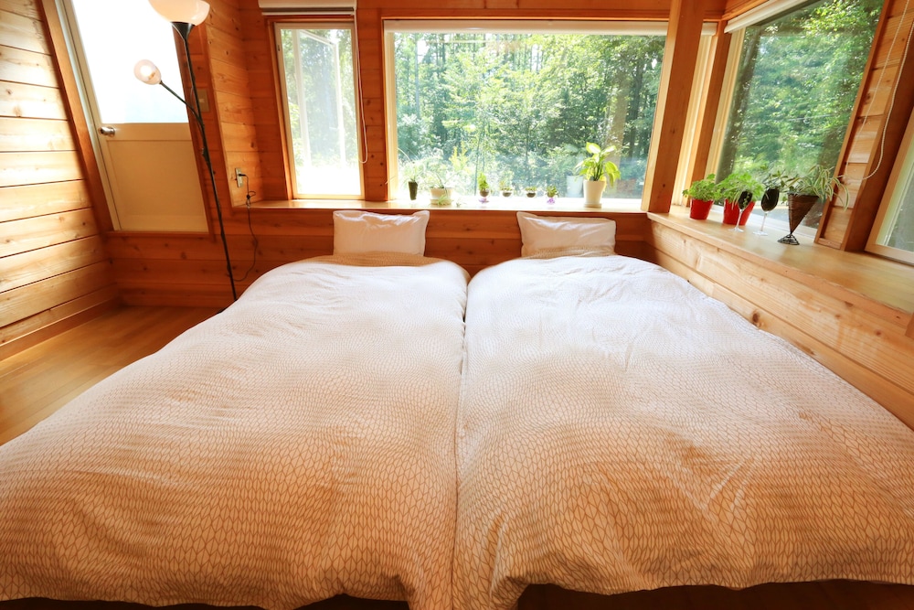Rental Villa Cachette view 2