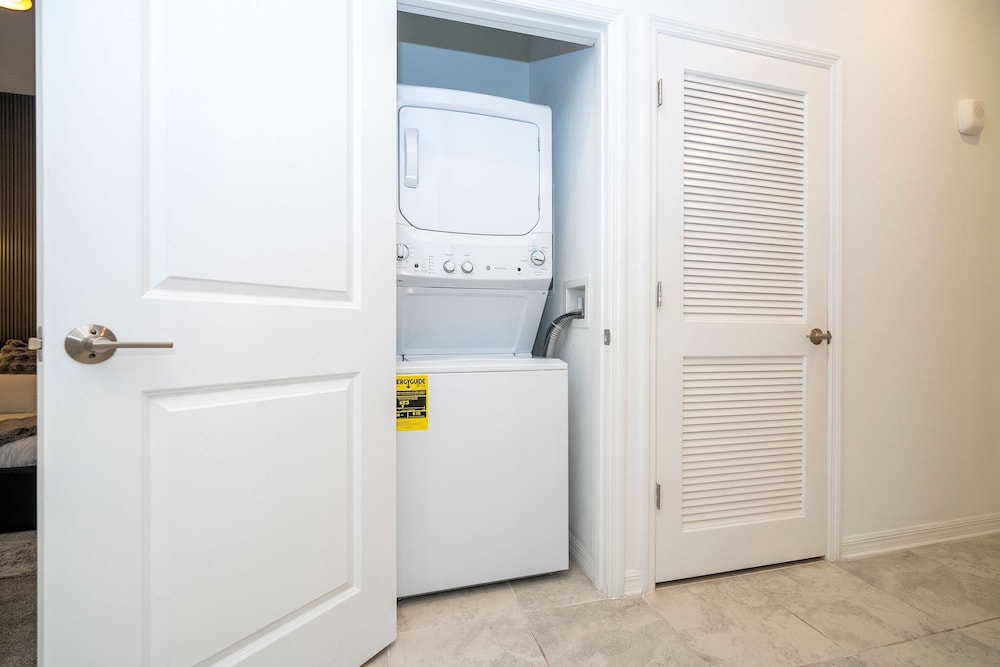 3191 402 Family Fun 3BR Themed Apt Near Disney