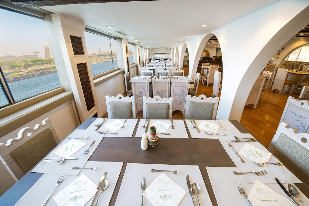 Nile Cruise Majesty every Monday from Aswan 3 nights and every Thursday from Luxor 4 nights