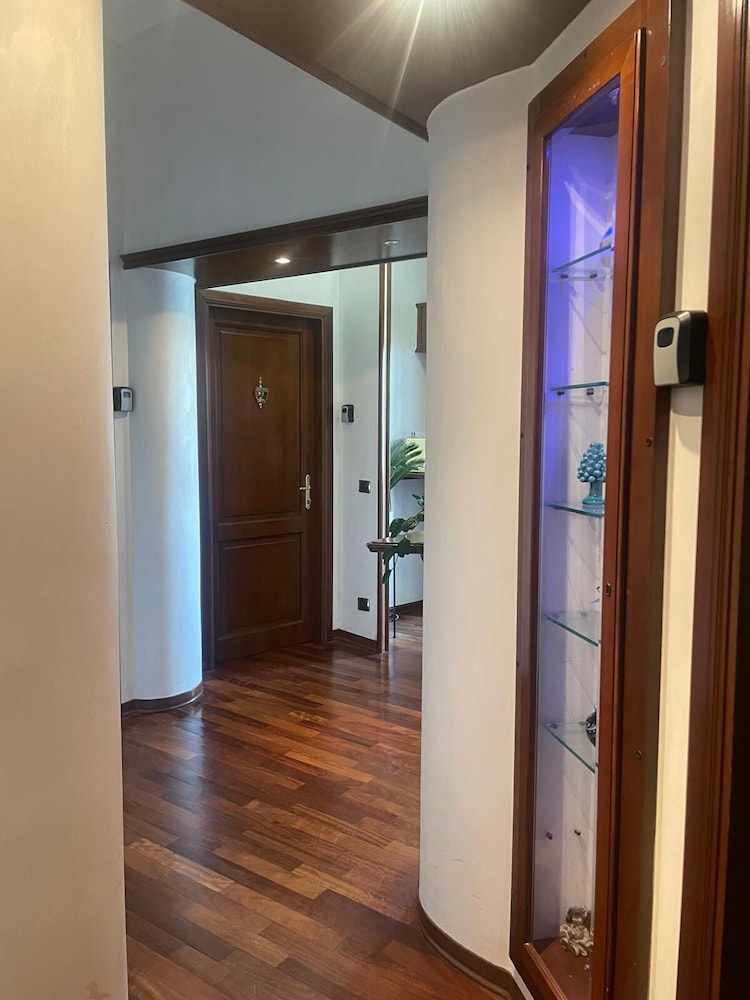 Dama Opera Elegantia Rooms