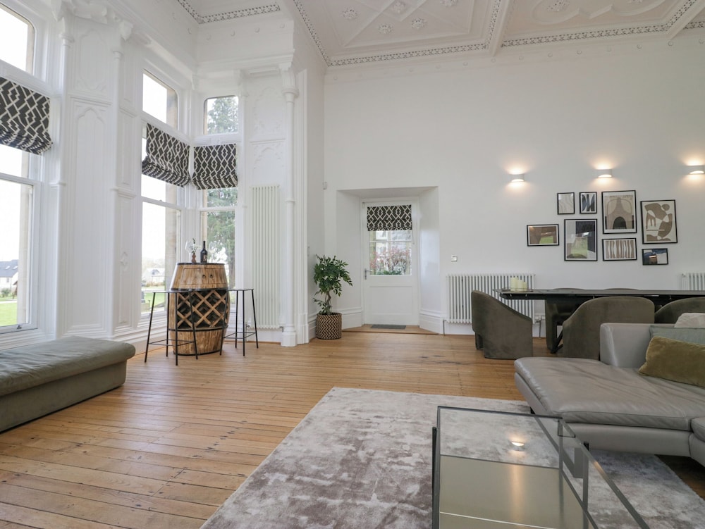 The Myles Suite Stone Cross Mansion