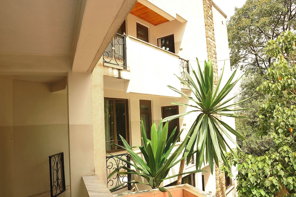 Yeka Guest House