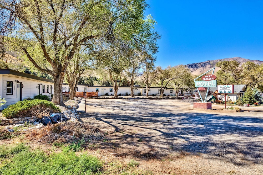 West Walker Motel