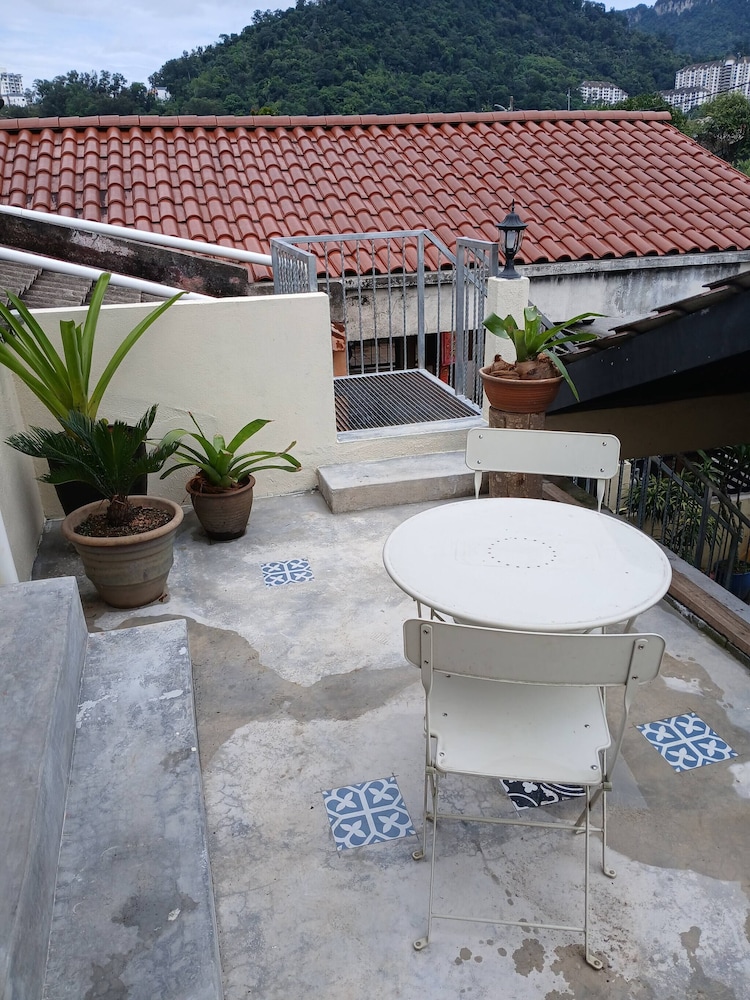 Serene Mountain Retreat in KL - Entire House for Rent