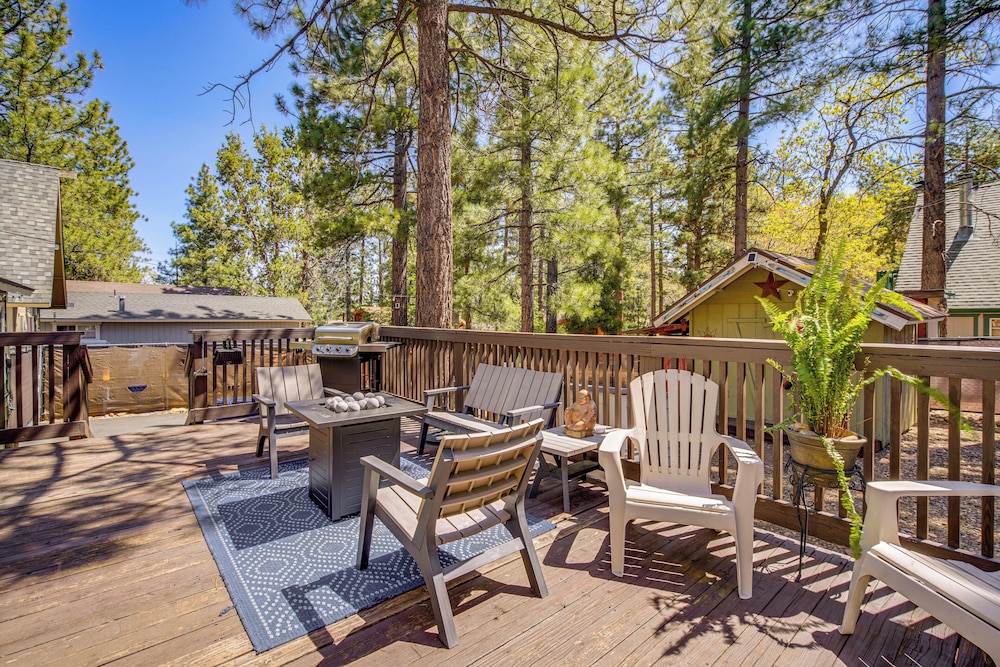 5 Mi to Big Bear Lake: Pet-friendly Gem Near Hikes
