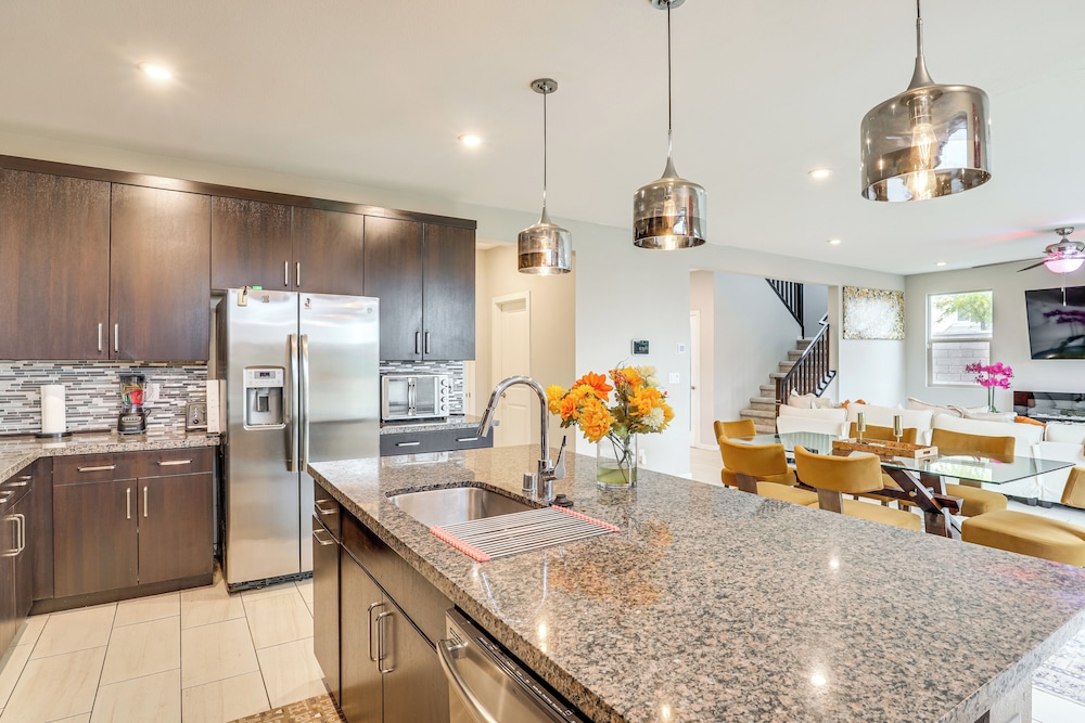 11 Mi to the Strip: Quiet Home in North Las Vegas