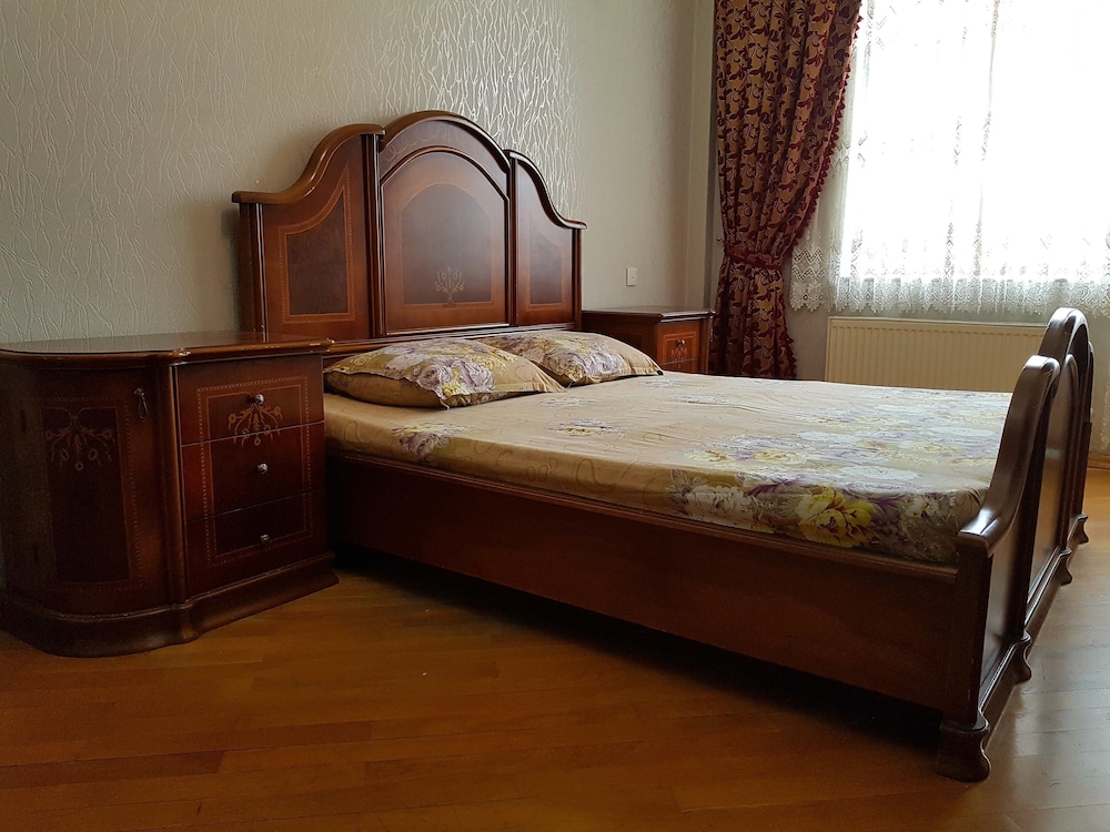 Umair Guest House