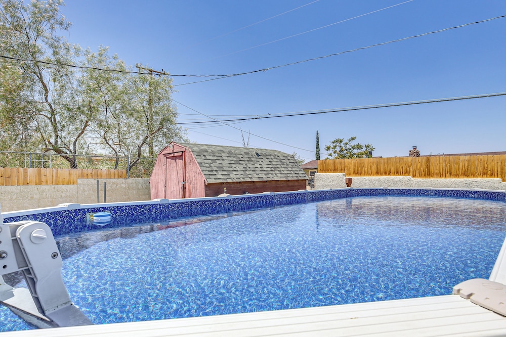 9 Mi to Joshua Tree NP: Yucca Valley Home w/ Pool