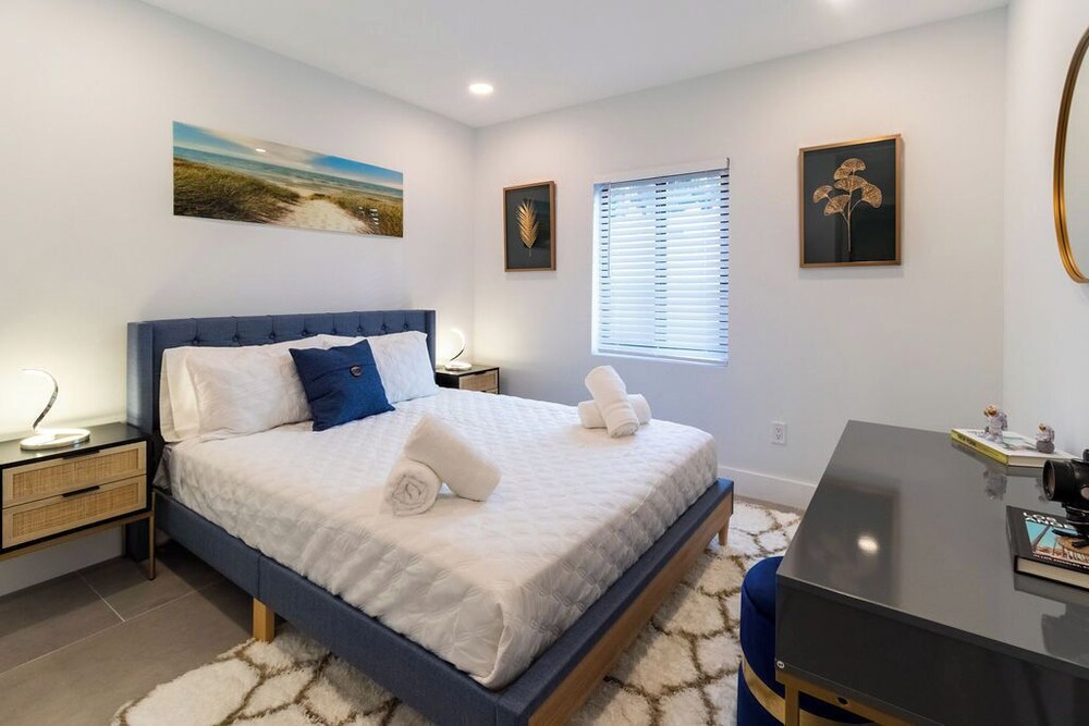 The Glam Homes