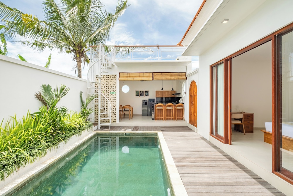 Serene Tropical 2BR Villa in Nyanyi with Private Pool