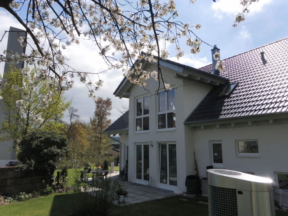 Gaienhofen Comfortable Holiday Residence