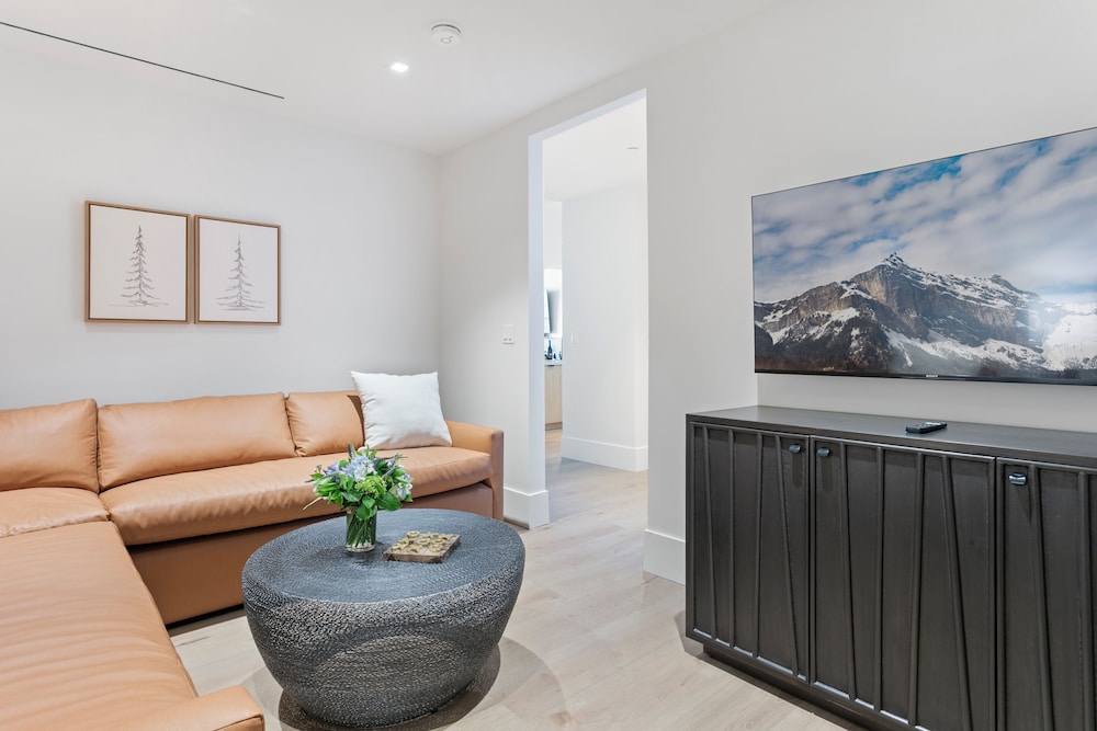 Argent at Deer Valley Resort - Three Bedroom Deluxe #205 3 Condo