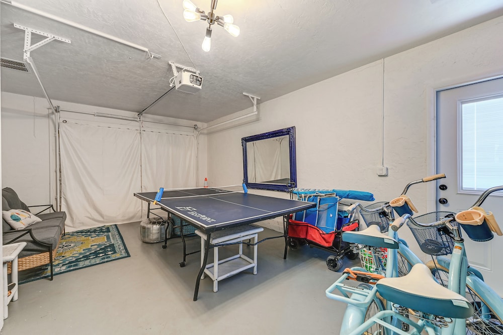 Private Pool & Hot Tub: Family Gem in Naples!