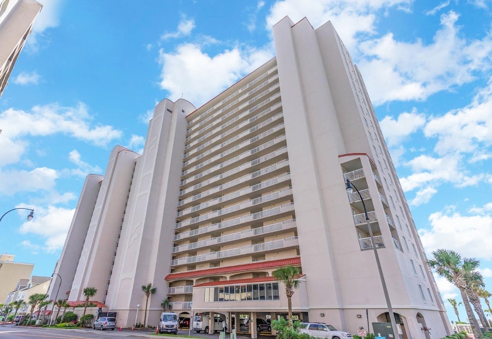 Crescent Shores 911 3 Bedroom Condo by RedAwning view 2