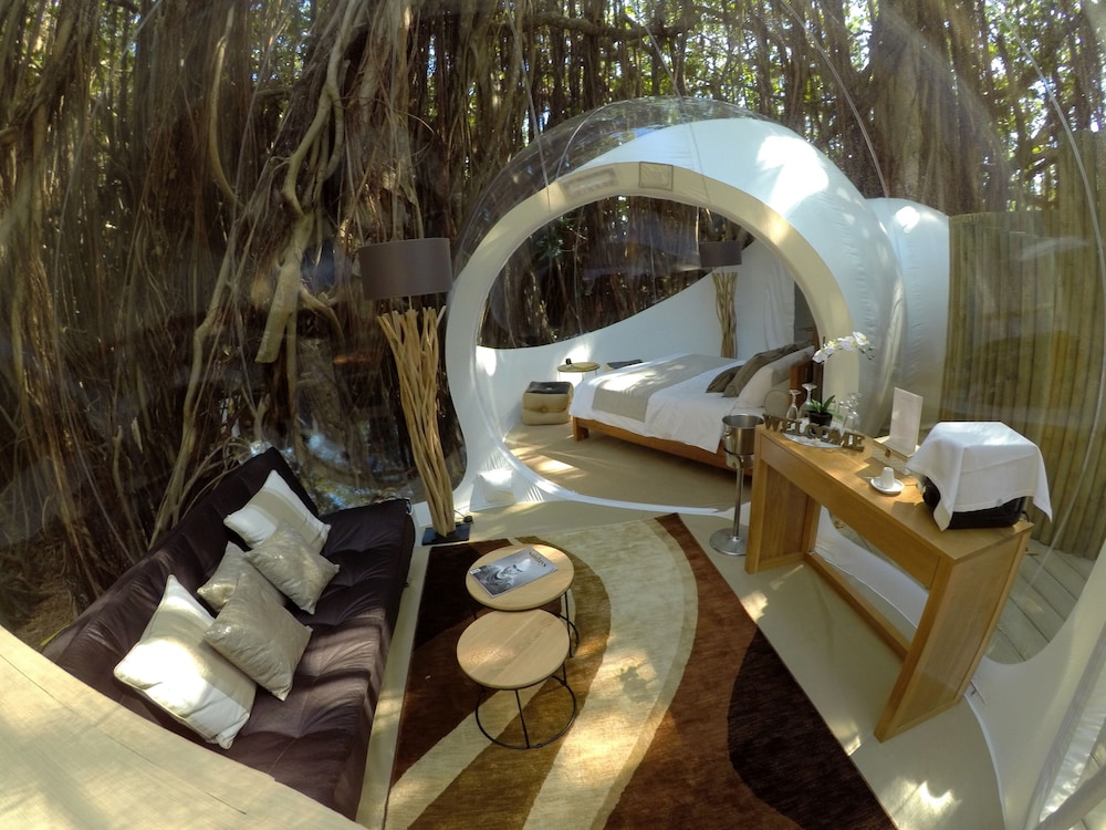 Bubble Lodge Ile aux Cerfs Island 38