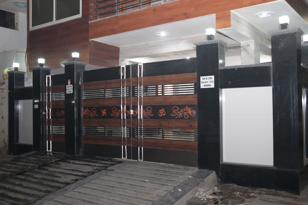 Let'stay Sector 112 Noida