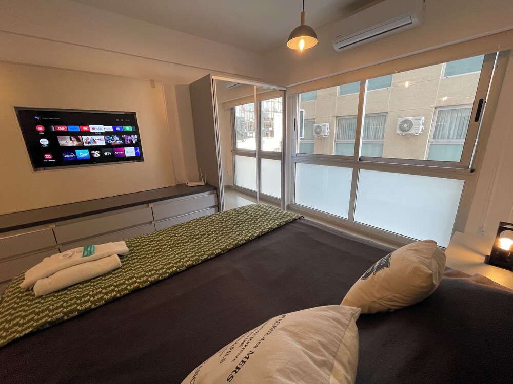 Ayres Suites Moreno