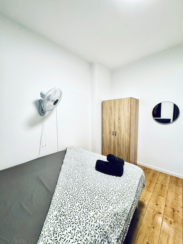 Spacious Budget Home Garden Stay