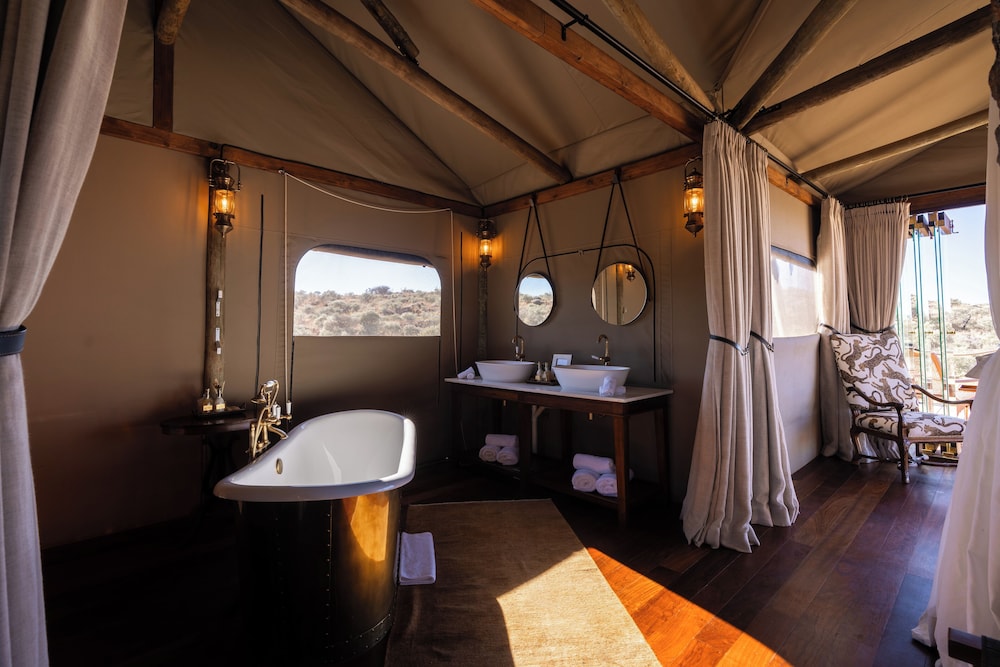 Maloba Lodge - Private Game Reserve