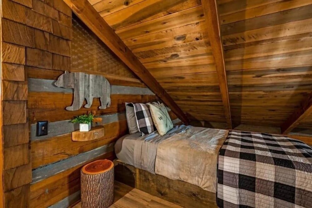 Hidden Acres Lodge 3 Bedroom Cabin