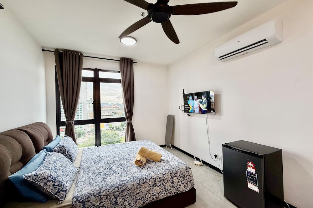 Neu Suites Horizon View Apartments