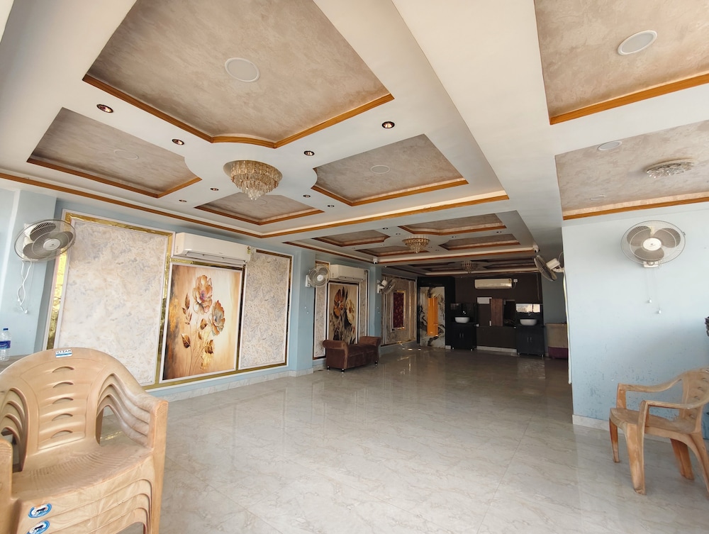 Hotel Aditya