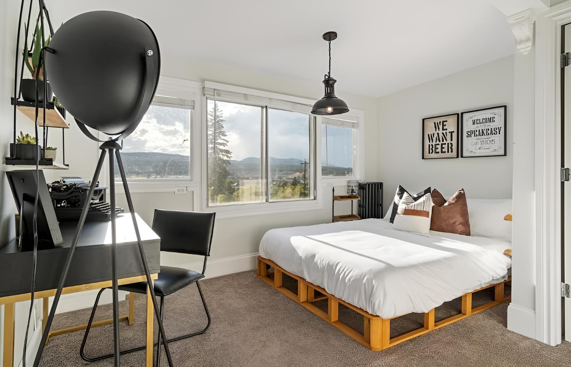Cranbrook Vacations - The Prohibition No Service Fees Heritage Home - Property Image 6