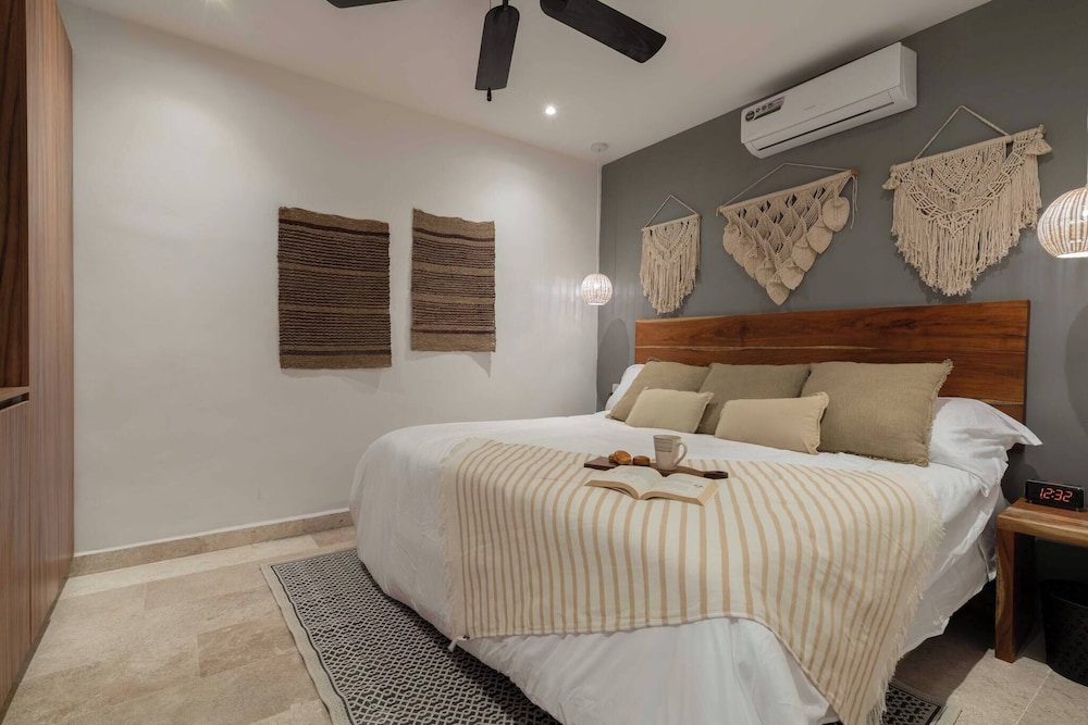 Beautiful and Comfortable, 1 Bedroom! The Best in Zama!