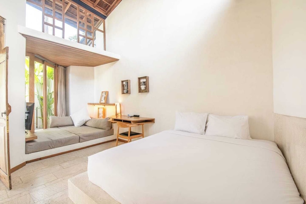 Opulent 1-br Villa Just 800m From Canggu Beach