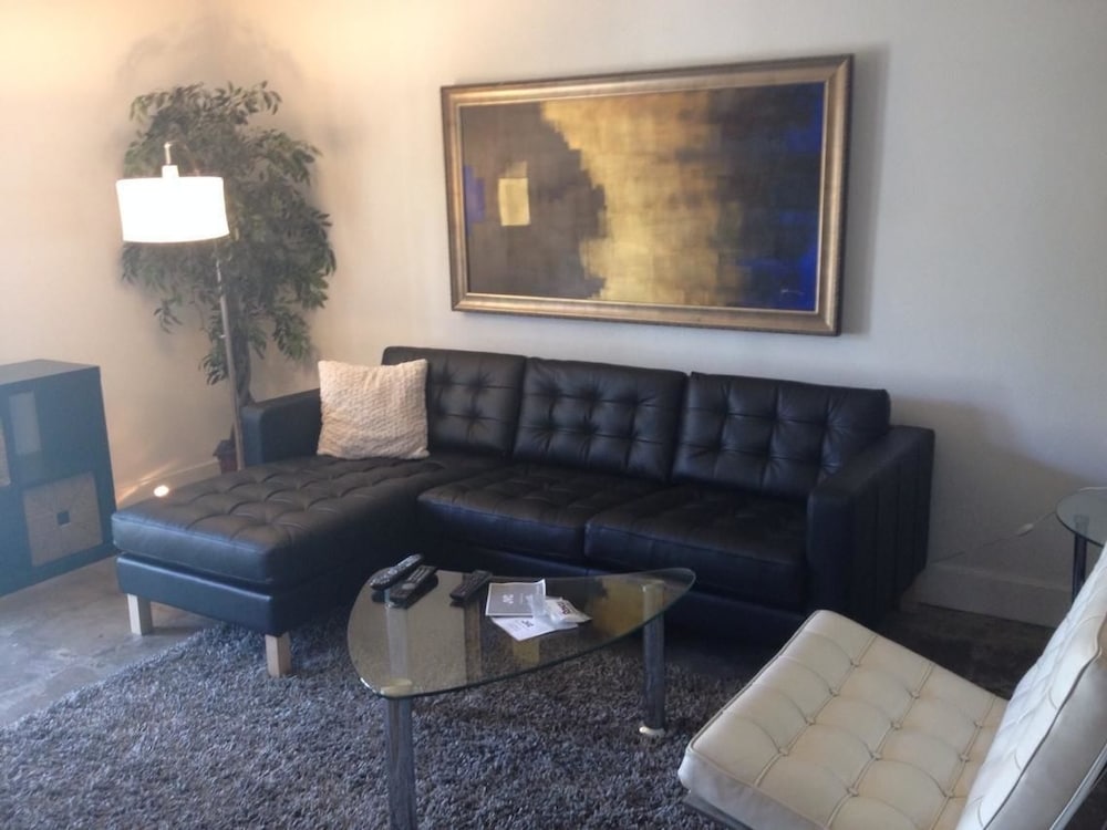 Old School By Signature Vacation Rentals